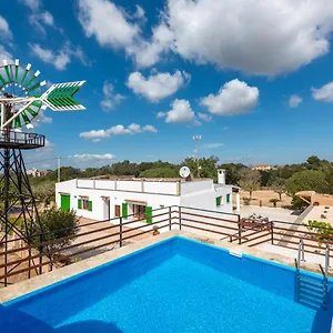 Son Vorera, Situada En Colina, Con Piscina. Ferienhaus